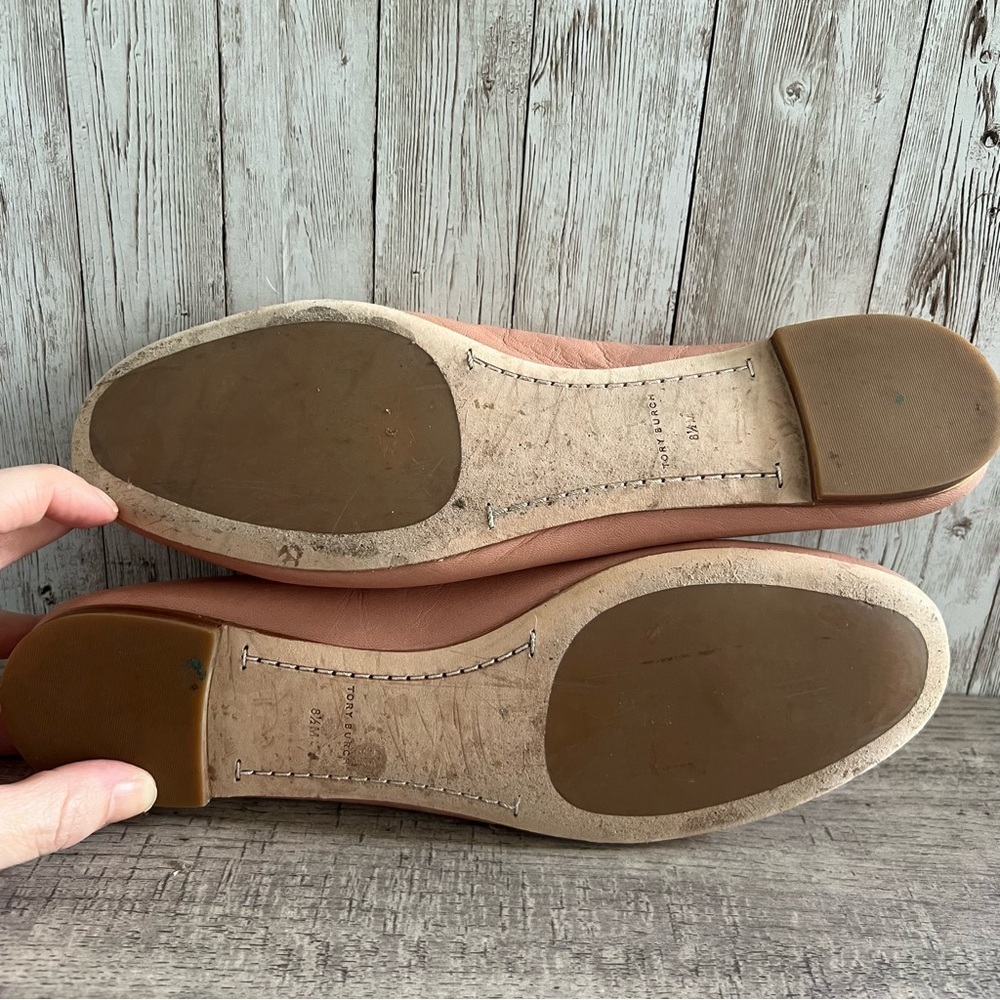 Tory Burch Blush Pink Flats with Gold Logo 8.5 - Picture 7 of 8